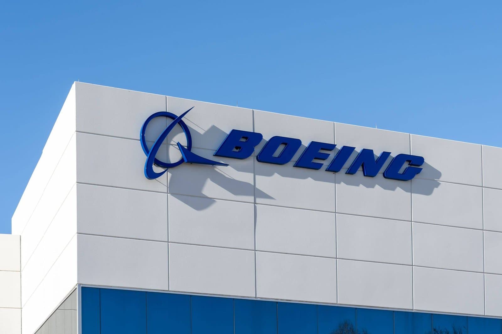 Boeing’s Q2 Loss Deepens as Air Force One Project Overruns Weigh Heavy