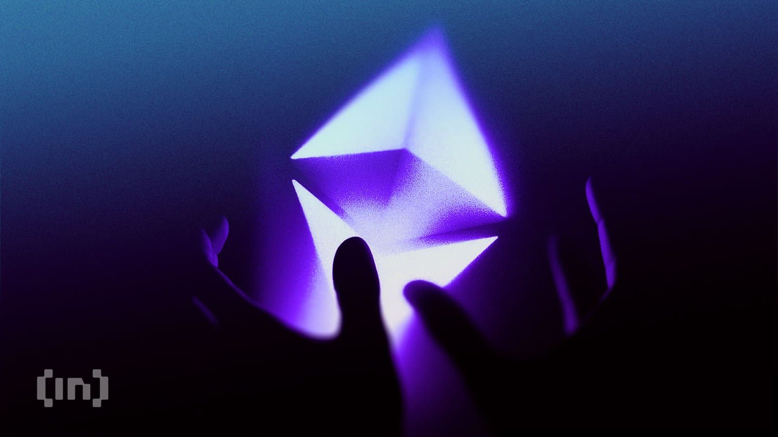 Ethereum ETFs Attract Investors While Bitcoin Funds Continue to Lose Ground
