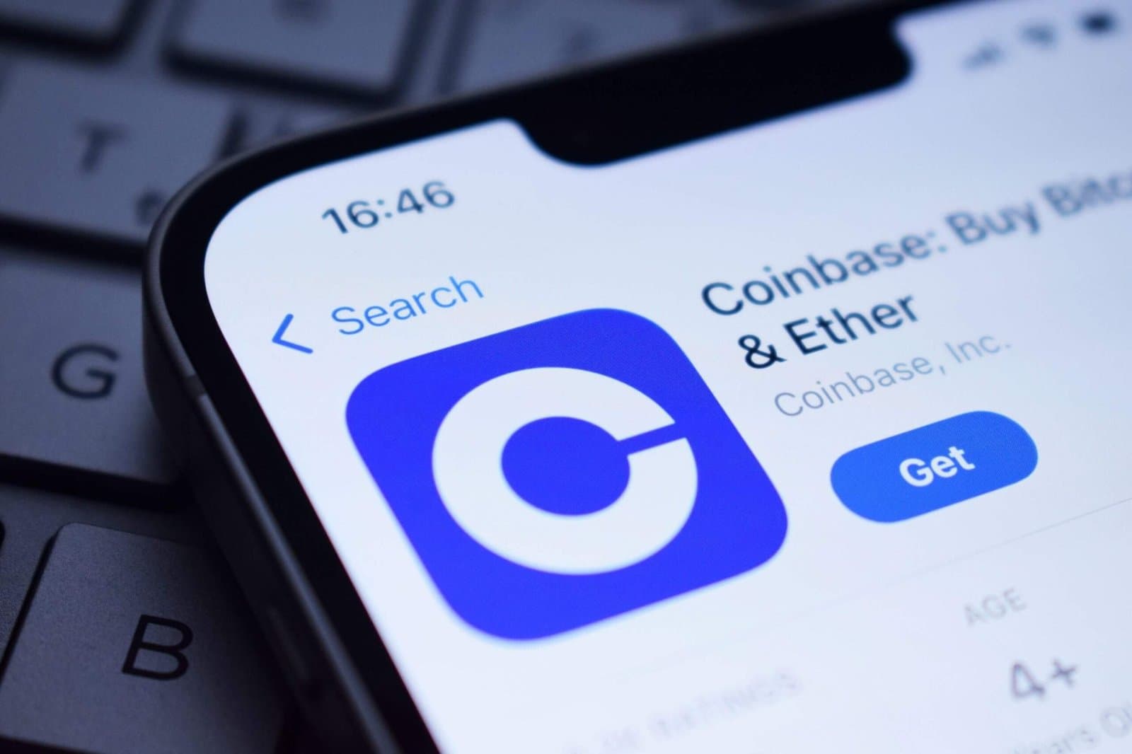 Coinbase Shares Drop Over 4% Ahead of Q2 Earnings Reveal