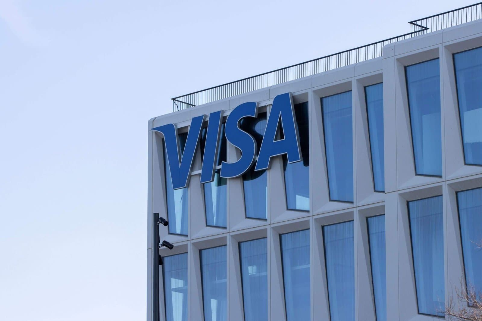 Visa stock dips as it opens Visa Direct to stablecoin settlements with Zero Hash