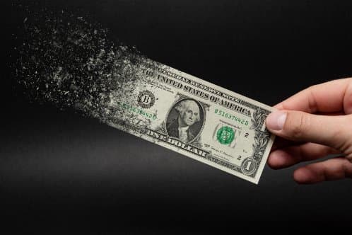 Economist Peter Schiff Sees Inflation Rising Despite Fed’s Rate Hikes