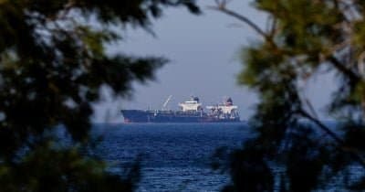 US Targets Iranian Oil Tankers with New Sanctions Amid Strait of Hormuz Tensions