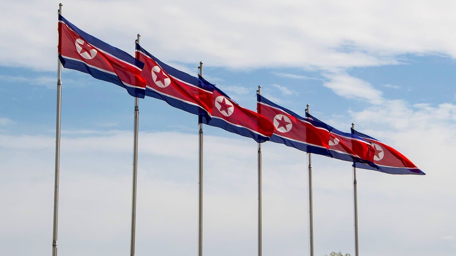 North Korean Ex-Military Hackers Detained for Laundering Bank Theft via Crypto
