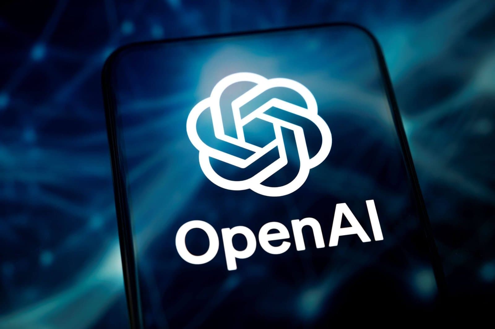 SoftBank Expands $40 Billion Loan Syndicate to Fund OpenAI Stake