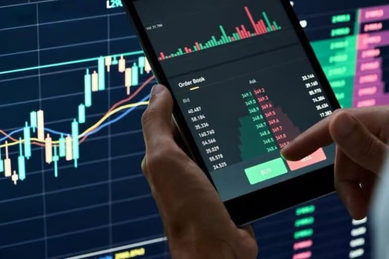 Anonymous Crypto Trader Flips $875 into Nearly $800K with MarsCoin Surge