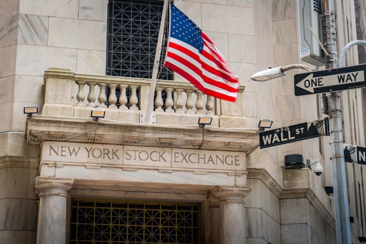 US Stock Futures Jump as Oil Prices Drop Sharply on Diplomatic Break with Iran