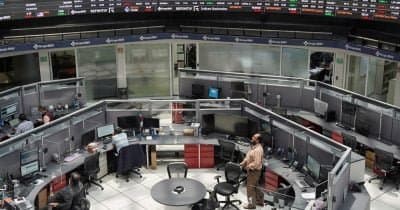 Global Stock Market Surges to $166 Trillion, Pushing Valuations to Risky Levels