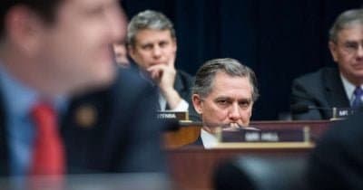 Lawmakers Rush to Hammer Out Crypto Rules Before Summer Break