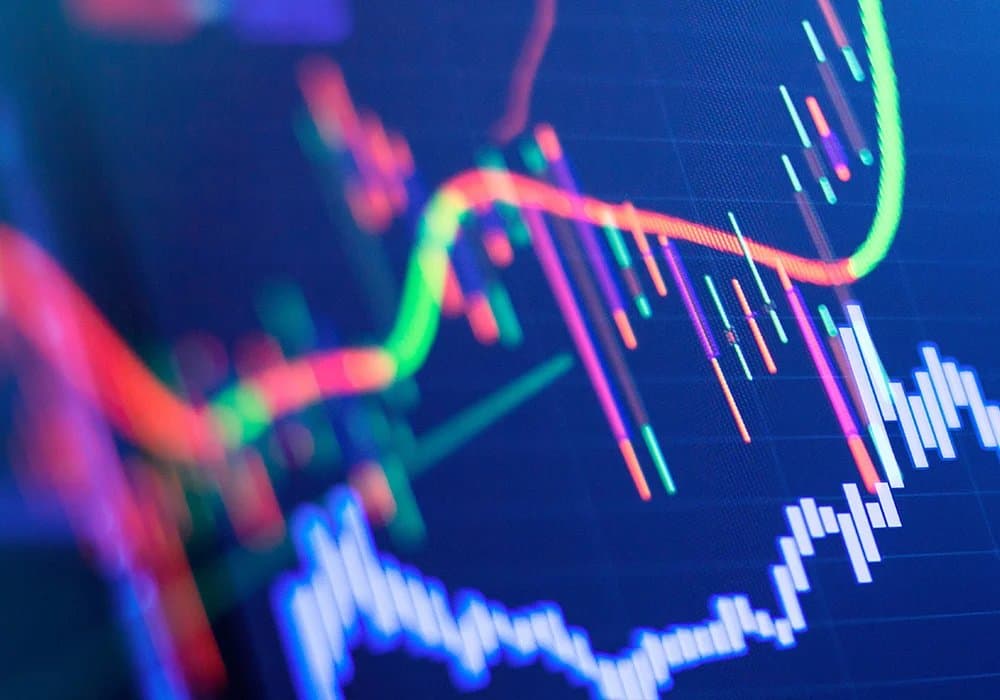 Ambev Shares Dip as Brazilian Beer Sales Lag Behind 2024 Figures