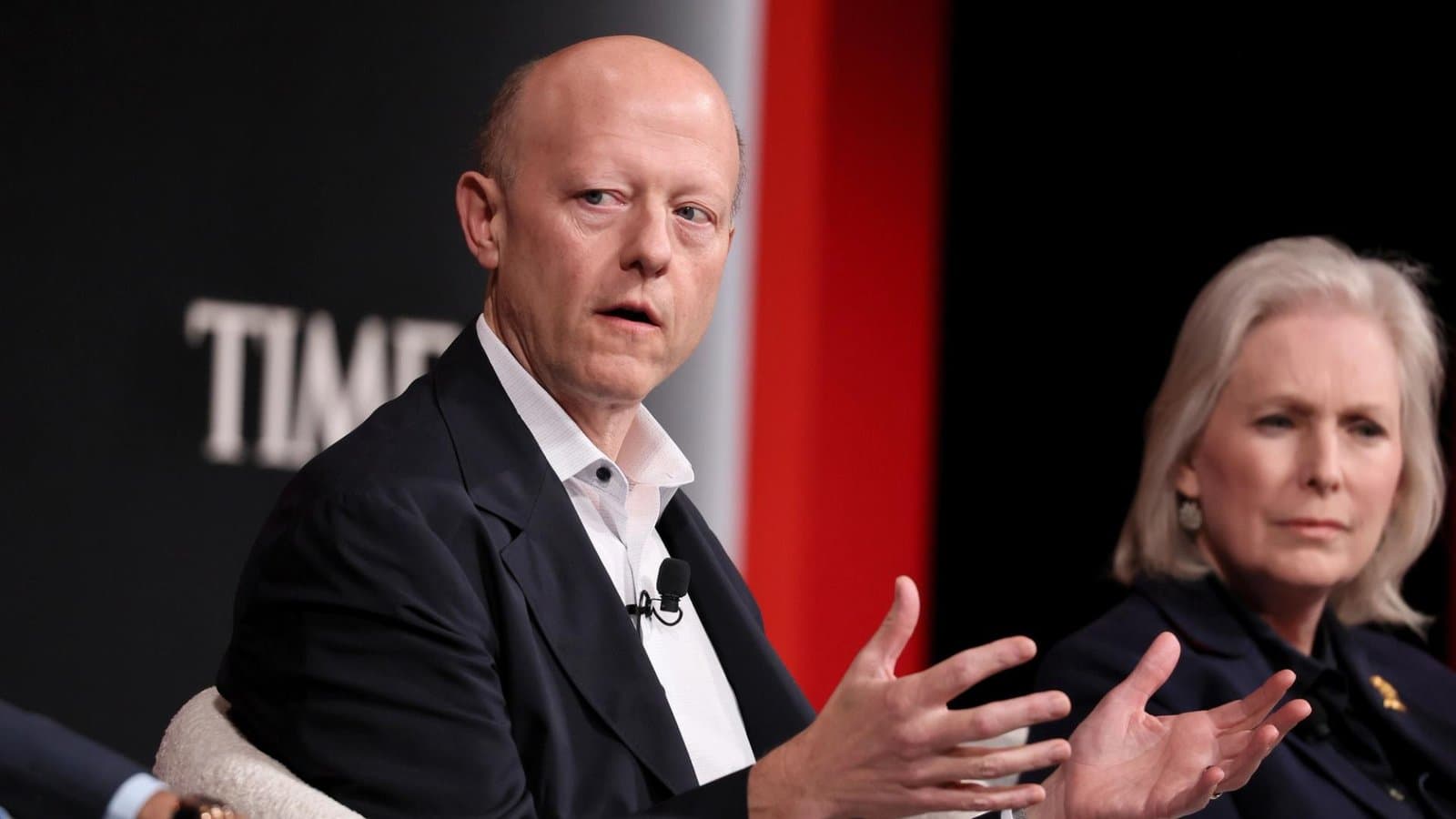 Morgan Stanley Cuts Circle Valuation in Half, Warns on Stablecoin Headwinds